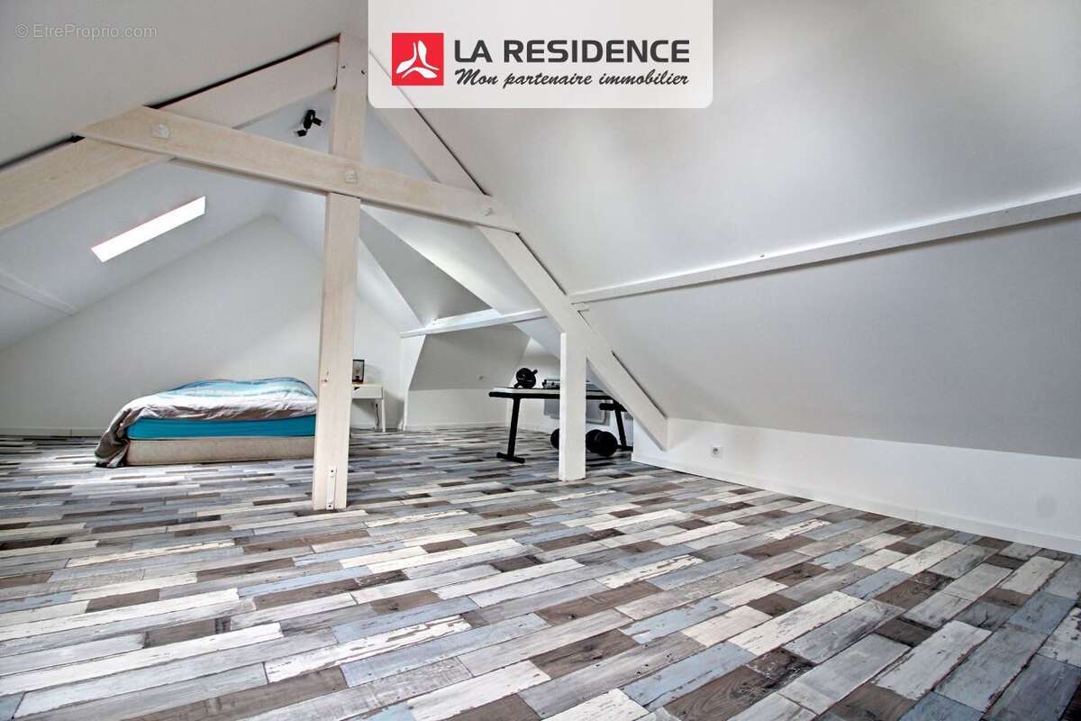 Maison à LES MUREAUX