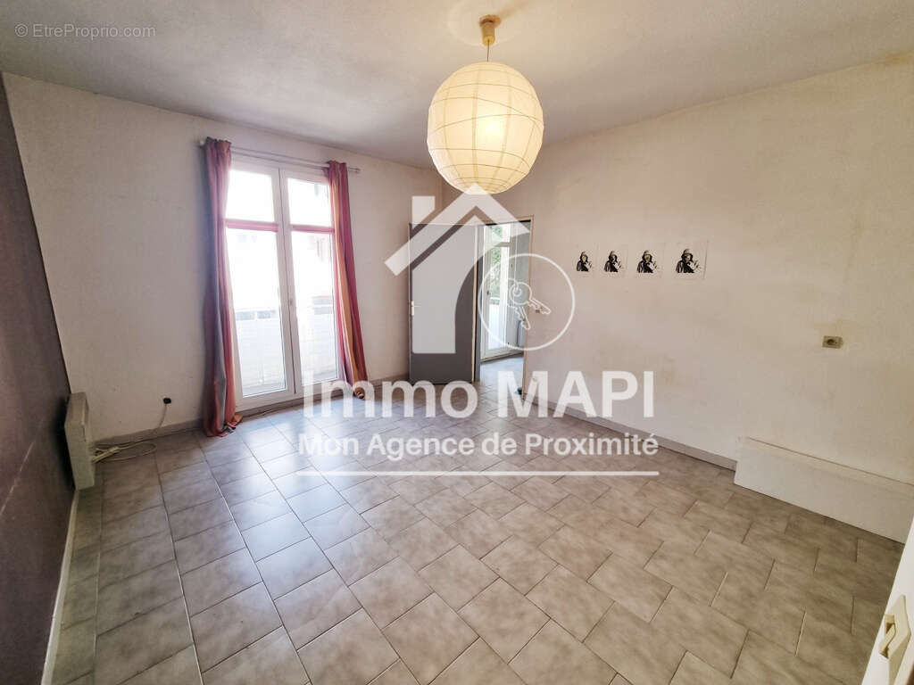 Montpellier - Beaux-Arts - Grand T5 de 128m2 avec terrasse de 15m2 et parking - photo 6