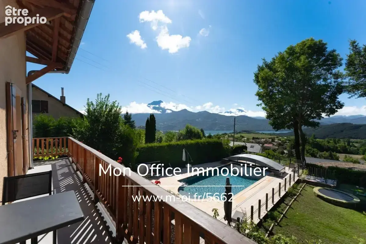 Référence : 7162-MTE - Bâtisse avec gîtes de 400 m2 - piscine - vue magnifique sur le Lac - photo 16
