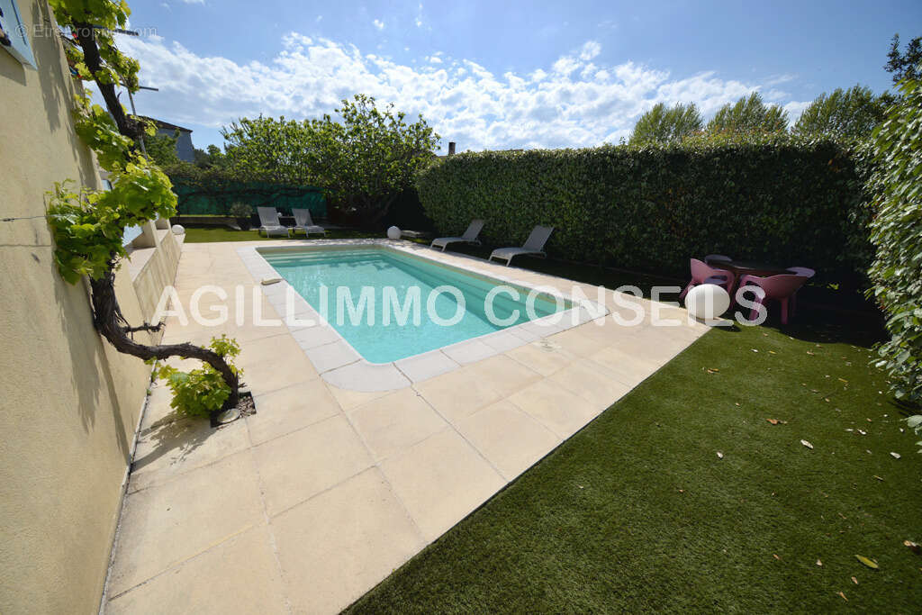 Maison à PUGET-SUR-ARGENS