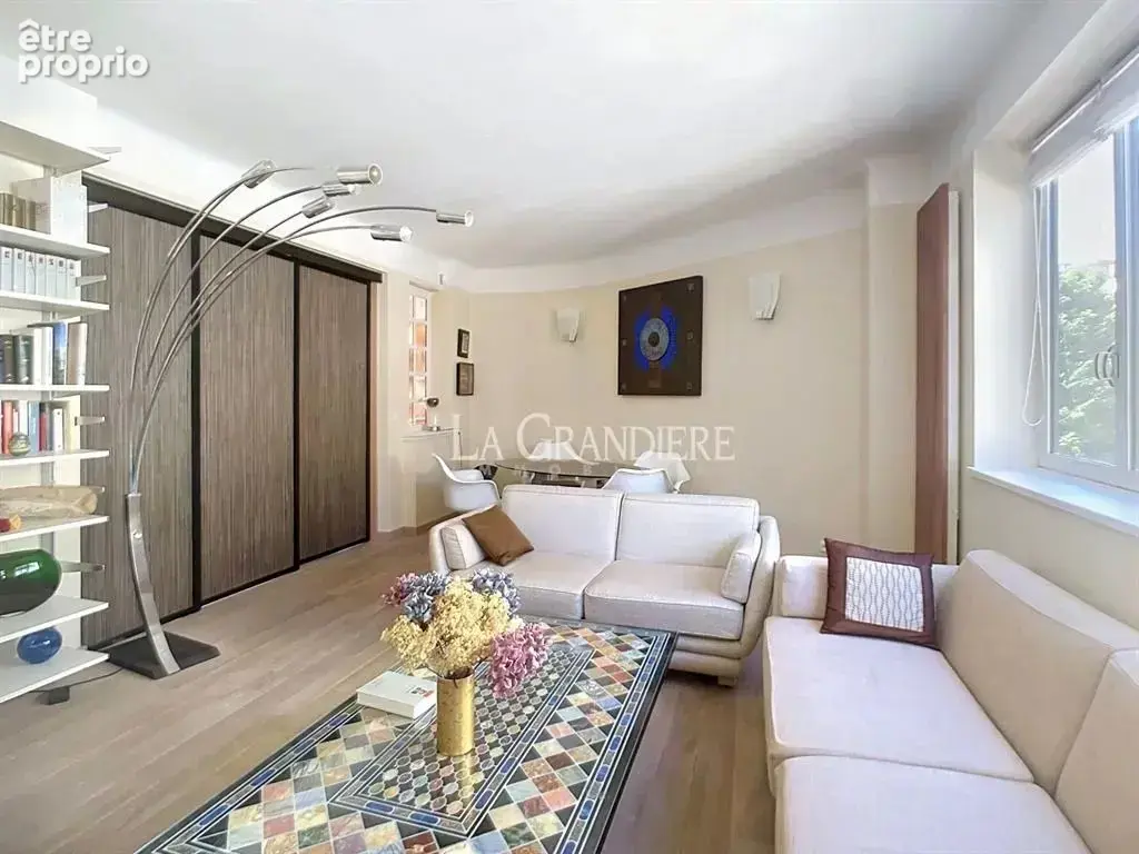 Paris 16ème - Jasmin - 3ème étage - 3 pièces - 2 chambres - 94,3 - photo 3