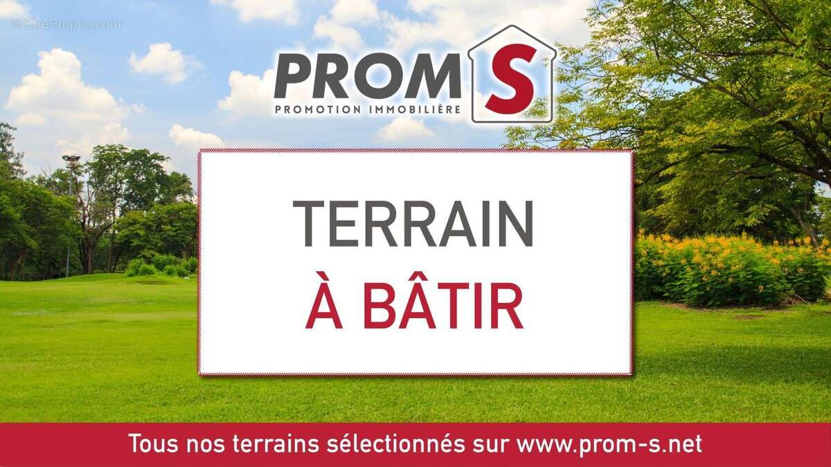 Terrain à SEPTEME