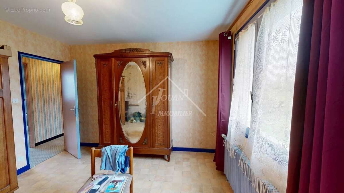 Maison à DOMPIERRE-SUR-BESBRE