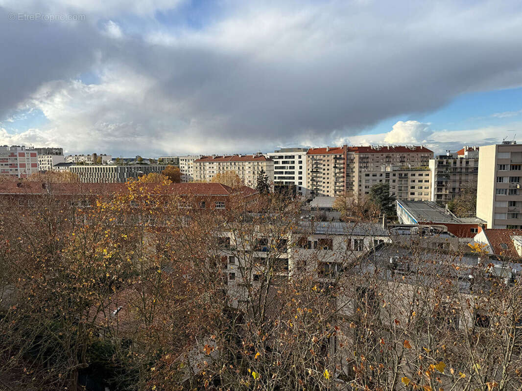 Appartement à MONTROUGE