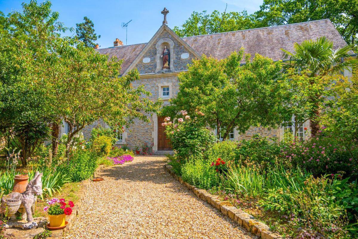Maison à FRESNAY-SUR-SARTHE