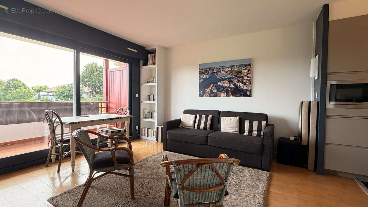 Appartement à ARCANGUES