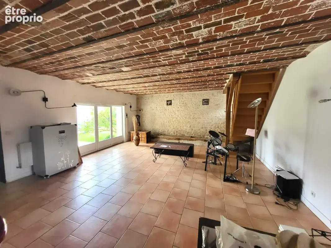 Ensemble immobilier de 277 m2 plus grange ! - photo 4