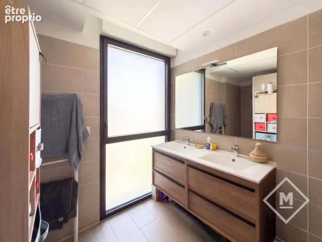 Superbe appartement  T4/T5 à Marseille Saint Victor, DPE B, 85m² avec terrasses - photo 13