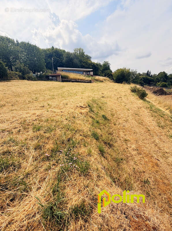 Rare !!! terrain constructible de 1184m2. - photo 2