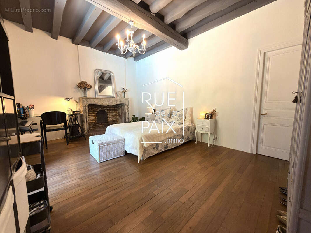 Propriété de charme entièrement rénovée avec gîte, piscine chauffée et parc paysager - photo 7