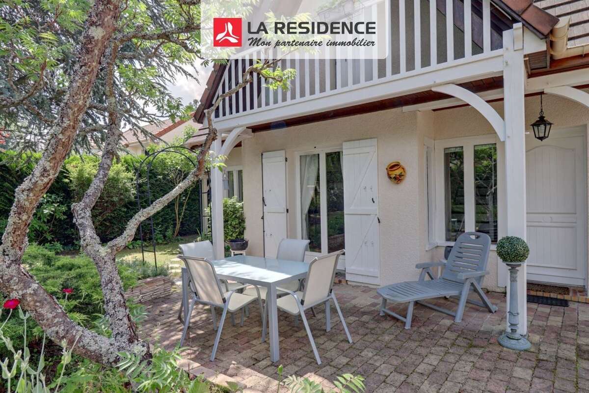 Maison à VILLIERS-SAINT-FREDERIC