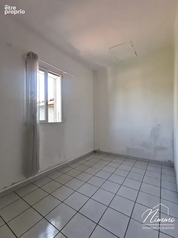 Exclusivite - nimes  avenue georges pompidou - appartement de type 3 en dernier etage avec terrasse - photo 9