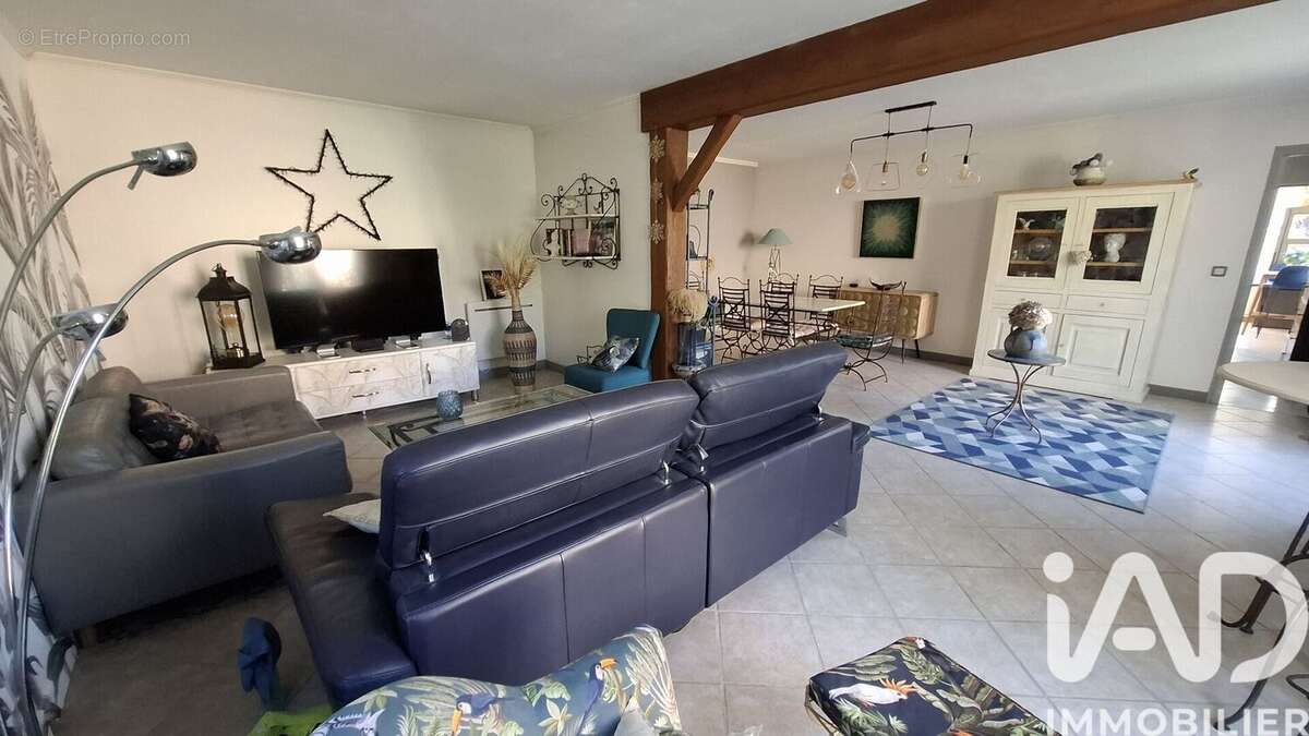 Maison 140 m² à Sainte-Gemme-Moronval  - photo 4