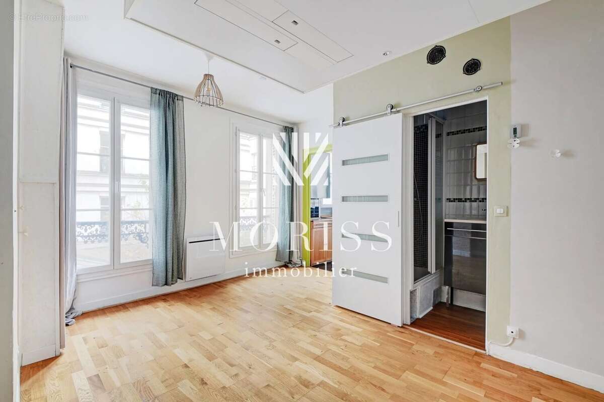 Appartement à PARIS-11E
