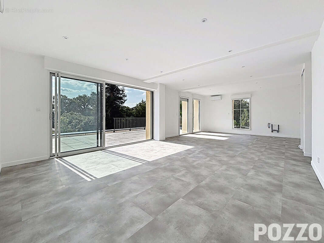 A Vendre -  Avranches - Appartement 4 pièce(s) 98,68 m² - terrasse et parking - photo 3