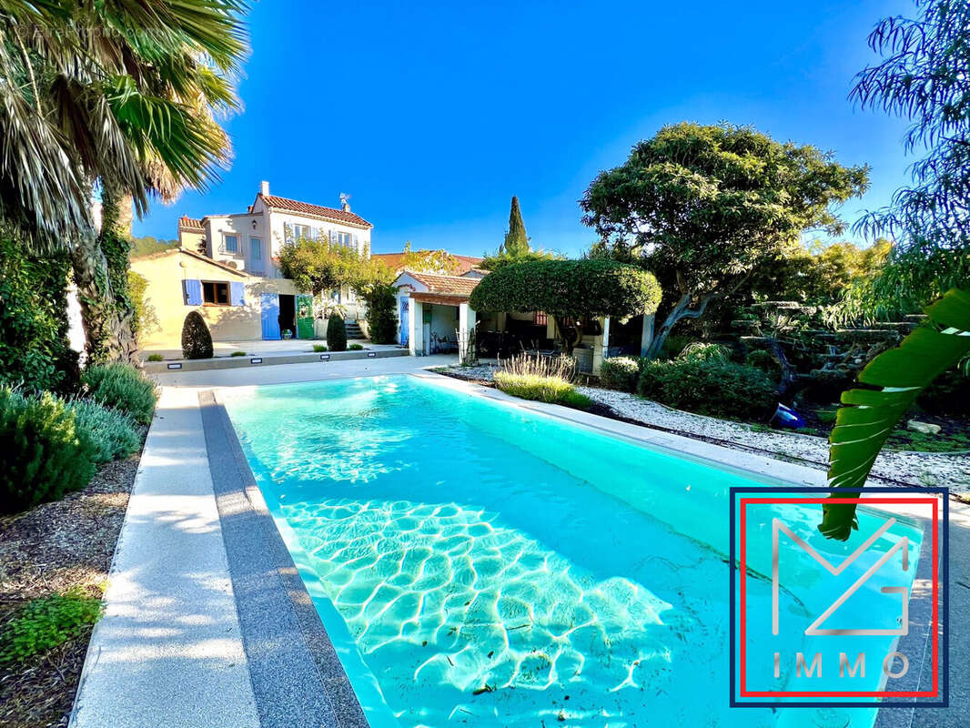 Maison à SIX-FOURS-LES-PLAGES