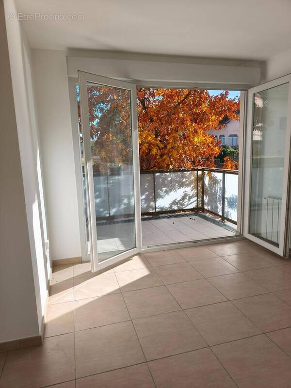 Photo 1 - Appartement à LYON-8E