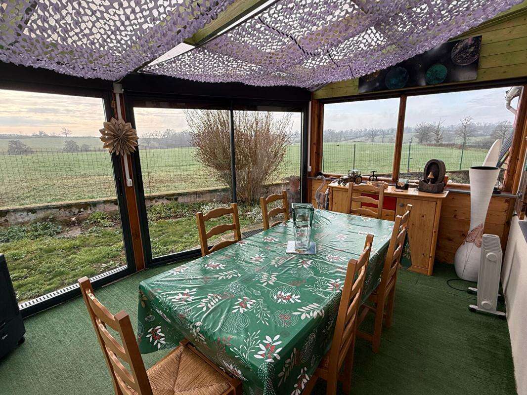 Maison 127 m2 + 2000 m2 terrain + dépendances + puits - photo 3