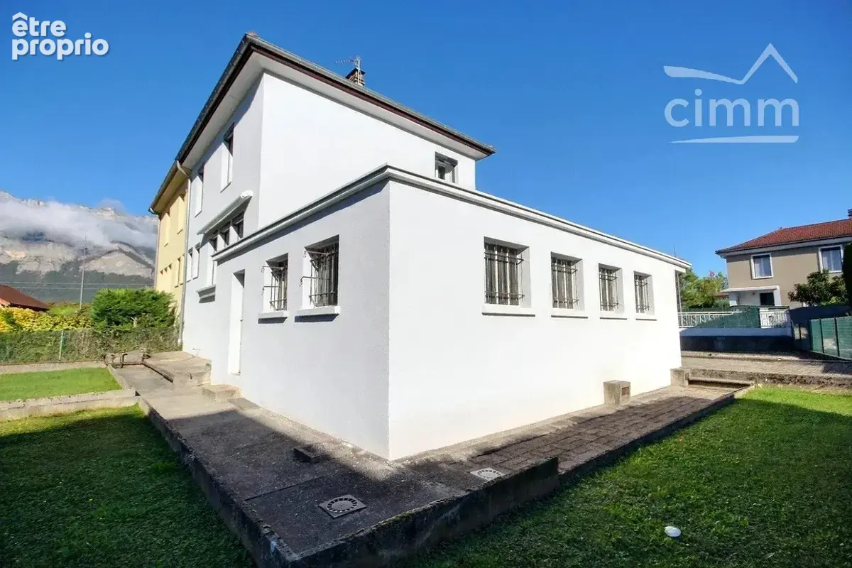 À vendre – Maison mitoyenne 4 pièces avec sous-sol, garage et terrain à Tencin - photo 4