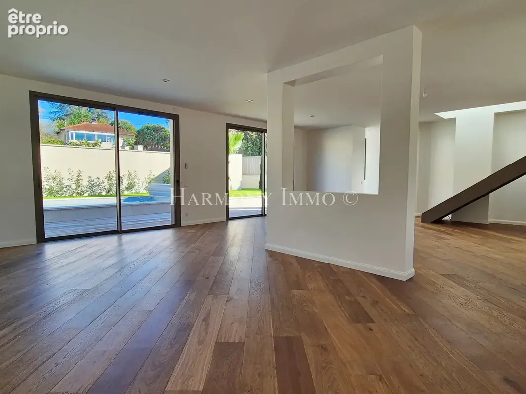 Villa neuve de 167 m2 avec 5 chambres et piscine - photo 10