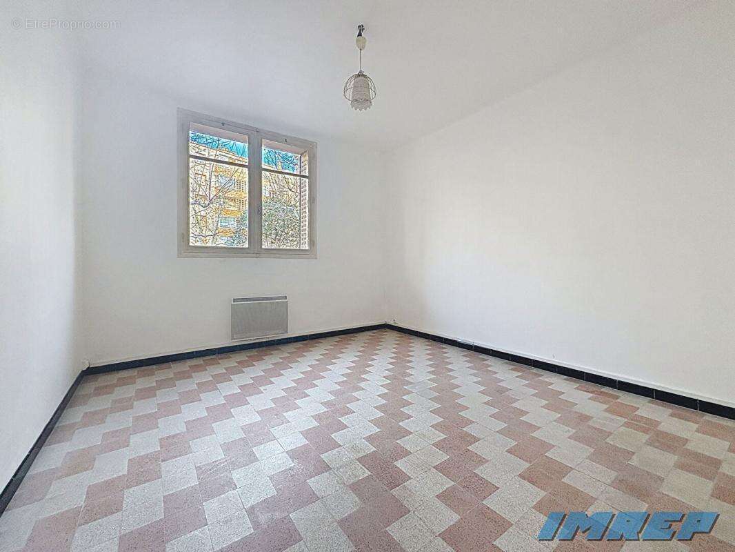 Appartement à MARSEILLE-9E