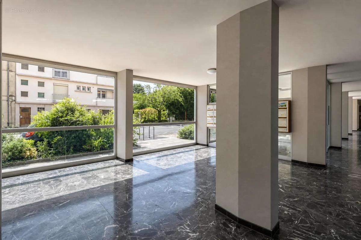 Appartement de 5 pièces de 112 m² à Grenoble - photo 15