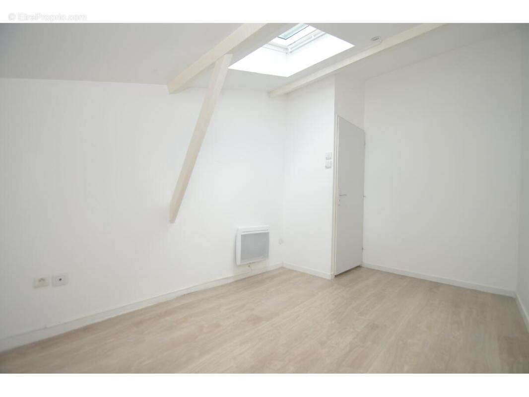 Appartement à COUTRAS