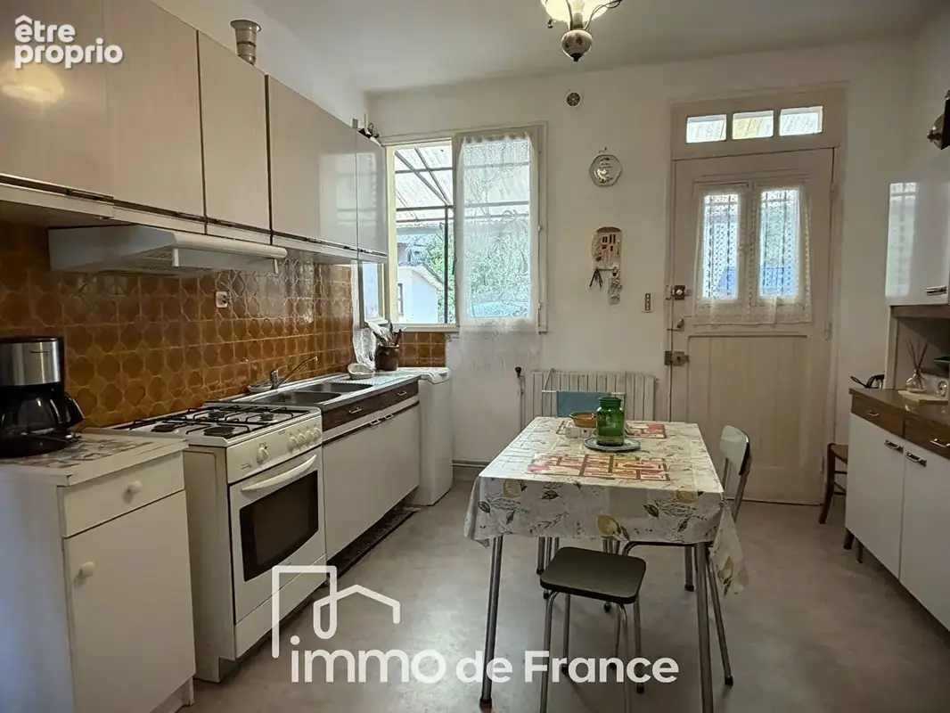 Proche centre Firmi  Maison T4 ( 110m2) avec garage,cave et jardin-EXCLUSIVITE - photo 5