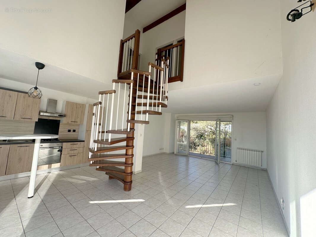 Appartement à SAINT-JEAN-DE-VEDAS