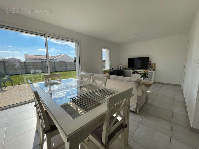 Maison à SAINT-HILAIRE-DE-RIEZ