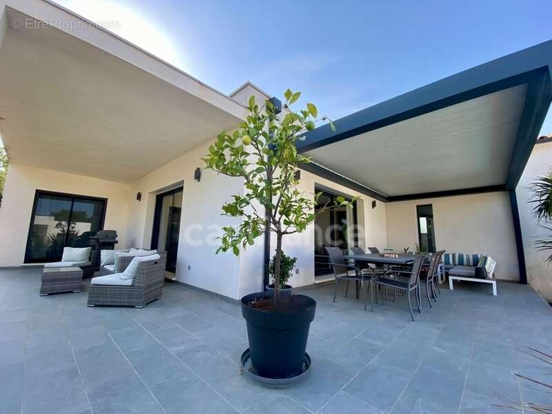 Maison à NIMES