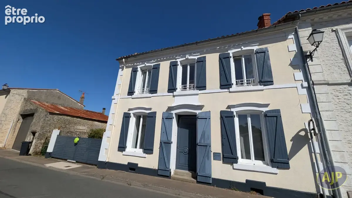Maison à SAINT-MICHEL-EN-L'HERM