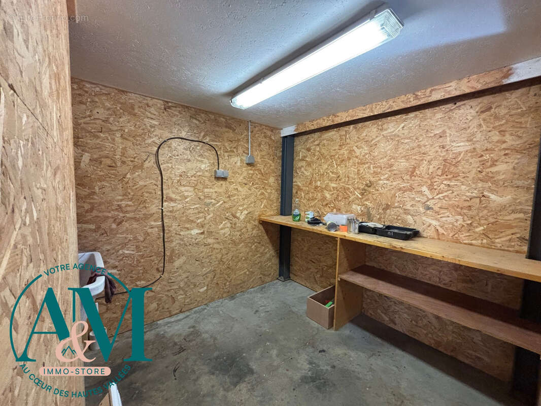 Autre à LA SALLE-LES-ALPES