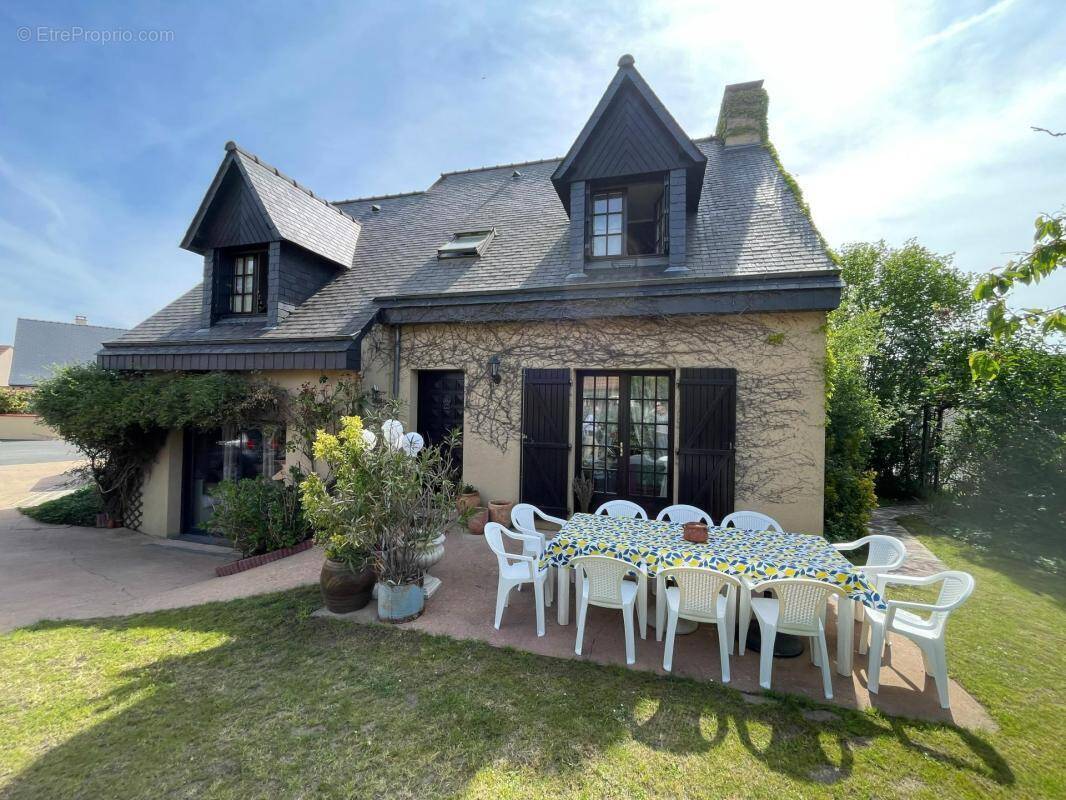Maison à SPAY