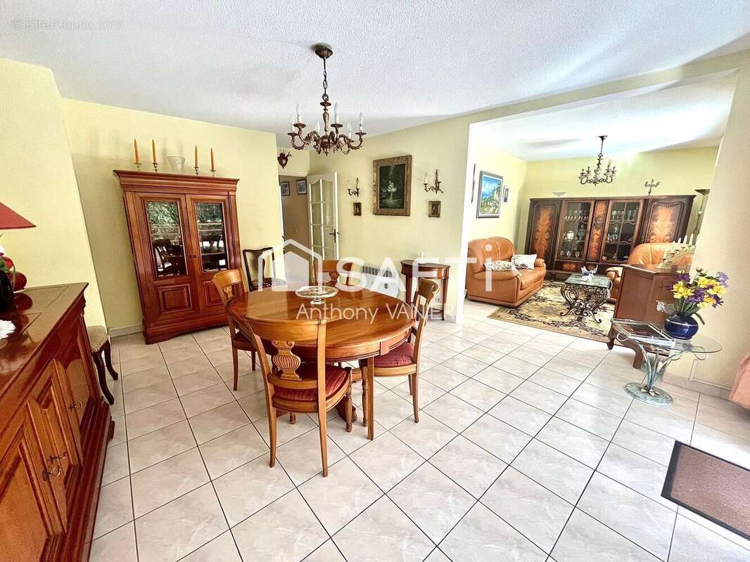 Photo 2 - Appartement à VILLENEUVE-LOUBET