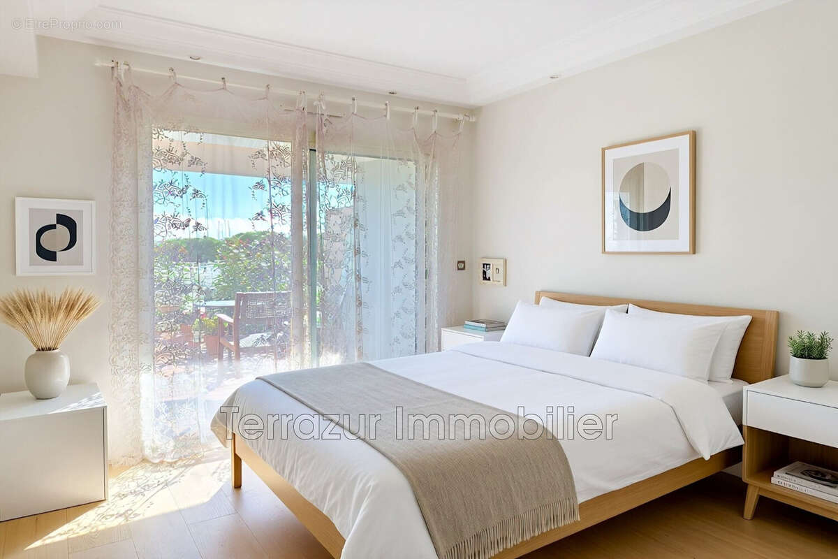 Appartement à VILLENEUVE-LOUBET
