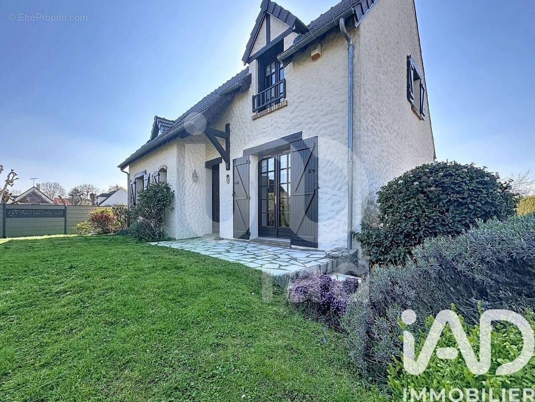 Photo 1 - Maison à VAUX-LE-PENIL