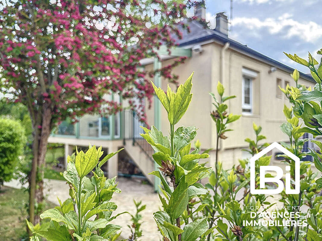 Maison à SAINT-MARTIN-DE-FONTENAY