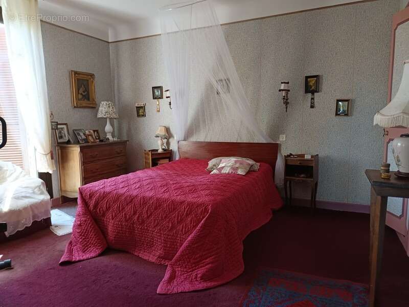 Maison à SARRAGACHIES