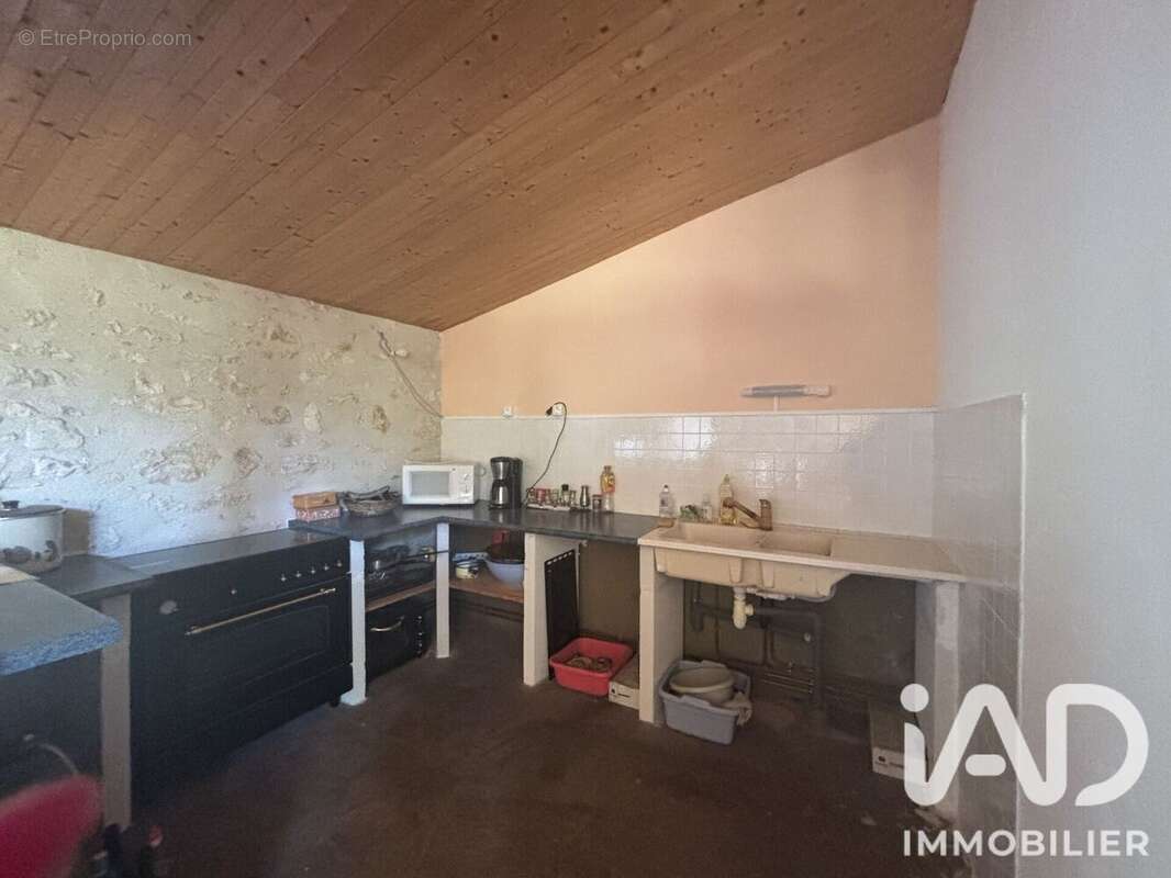 Maison 108 m² à Negrondes  - photo 3