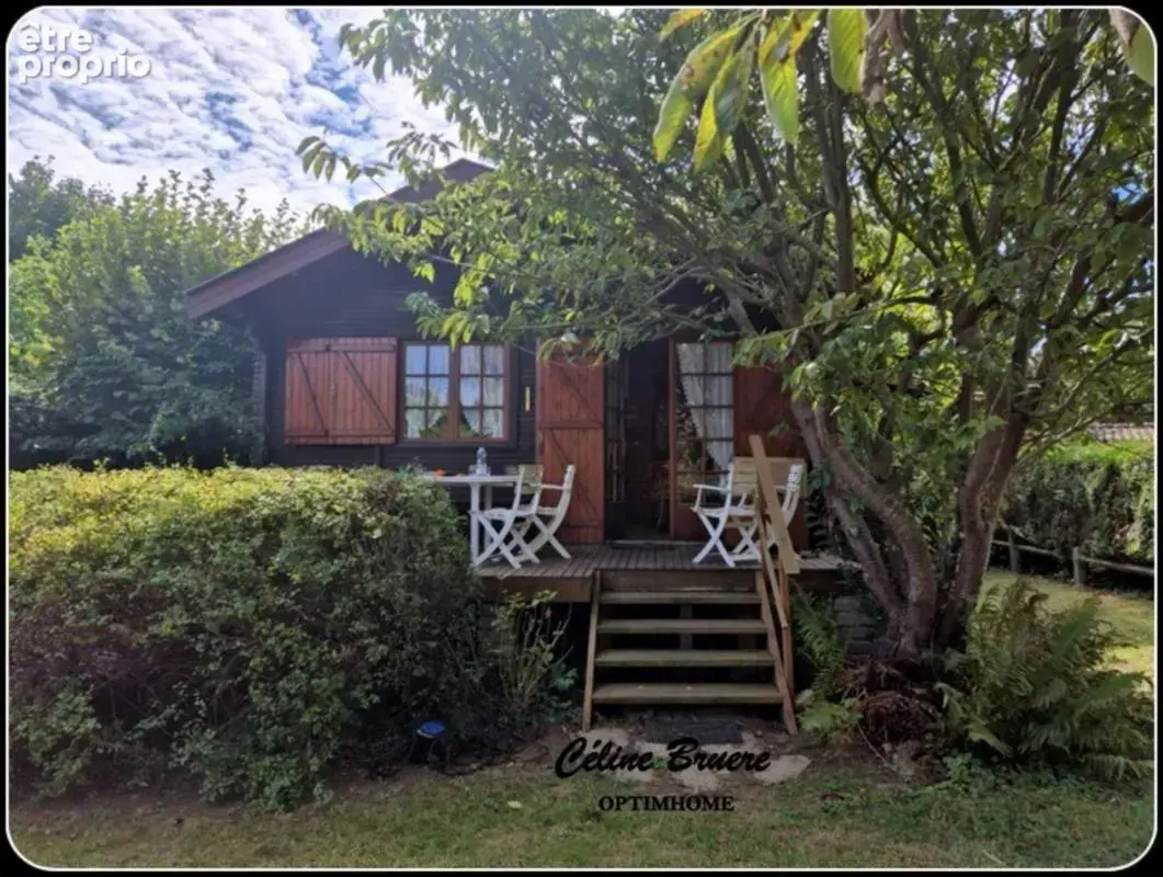 Maison à JUZIERS