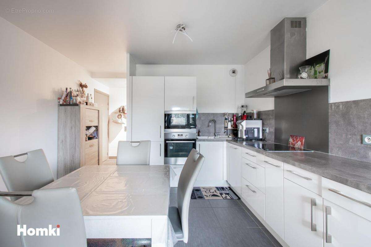 Appartement à JUVIGNAC