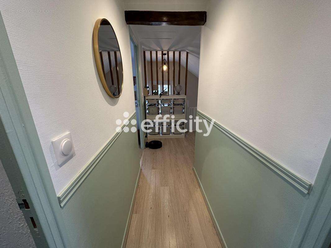 Maison à CREPY-EN-VALOIS