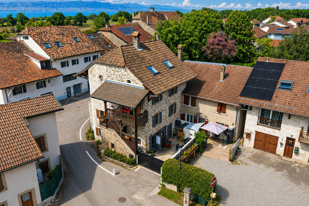 Maison à SCIEZ