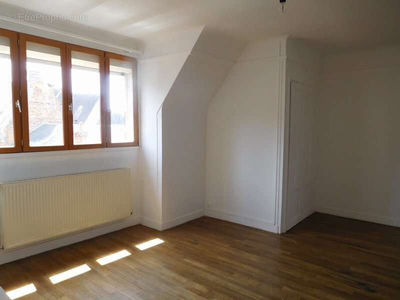 Appartement à L'AIGLE