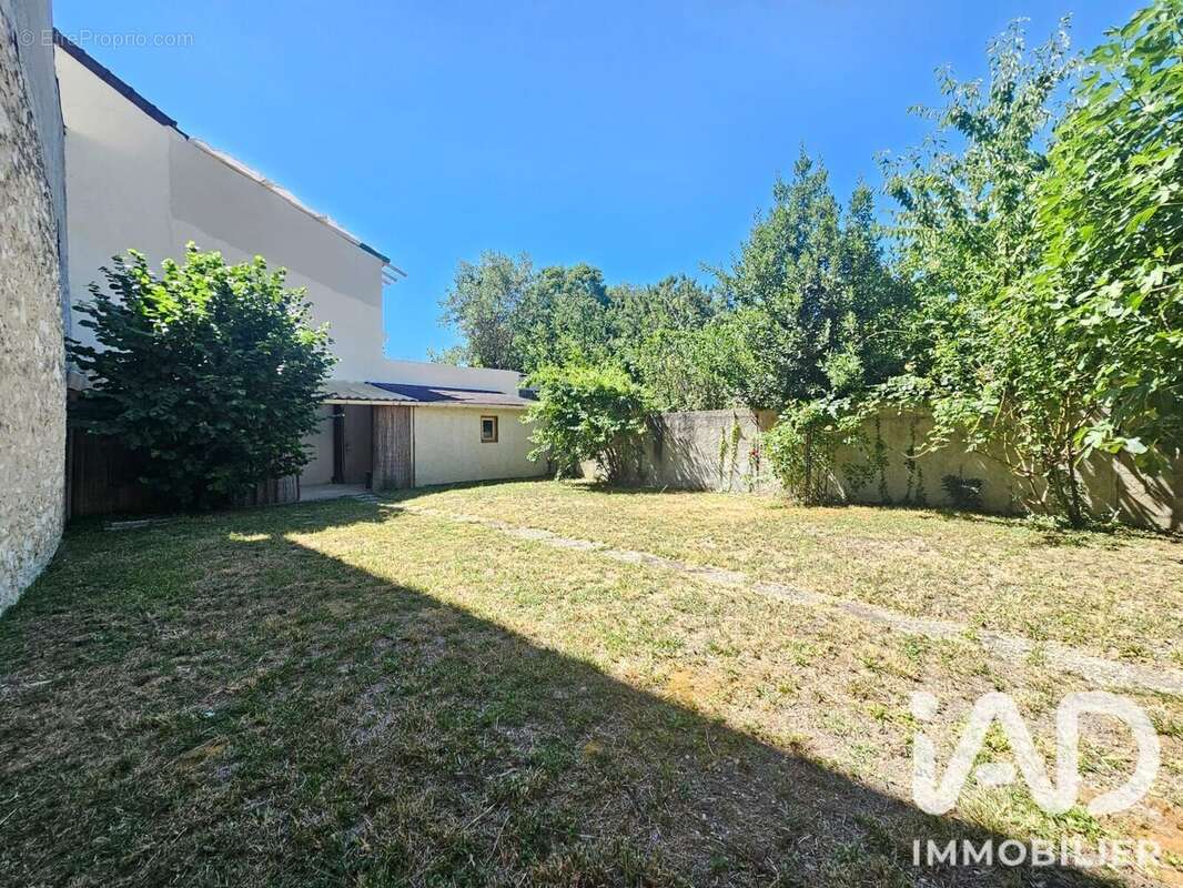 Photo 2 - Maison à LE MEE-SUR-SEINE
