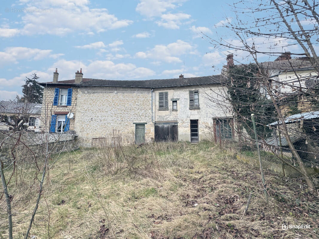 Maison à CHAMPAGNE-SUR-OISE
