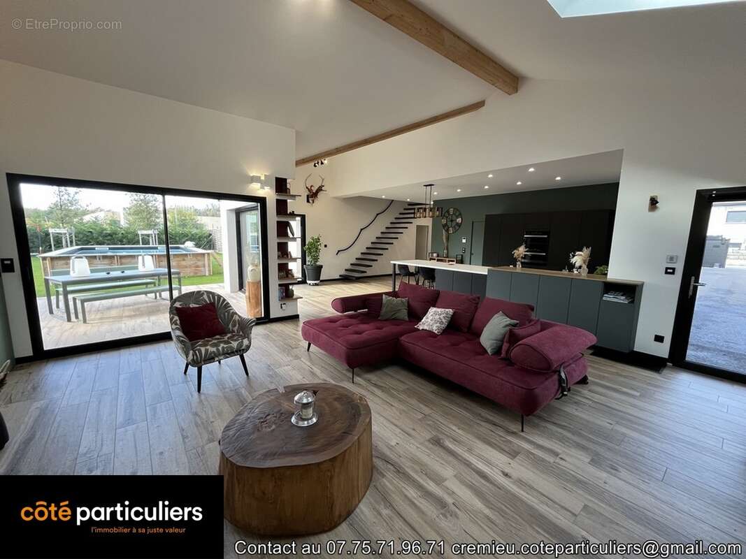 Commerce à CHAVANOZ