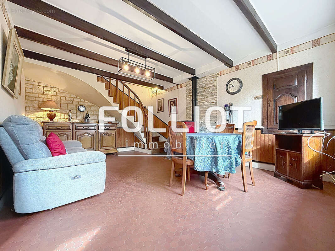 A VENDRE Maison 4 pièces à vendre à Heugueville-sur-Sienne - photo 4