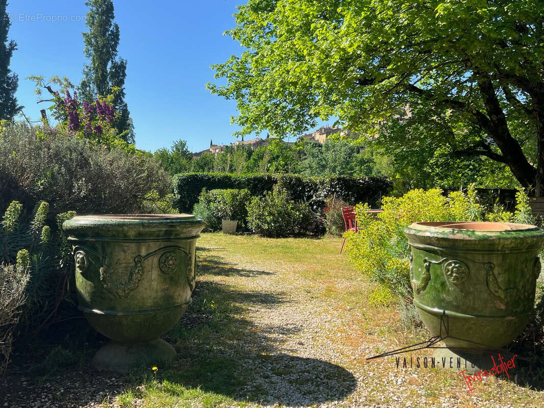 Maison à VAISON-LA-ROMAINE